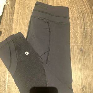 black Lululemon leggings size 4